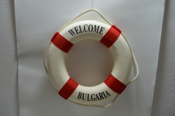 дървен сувенир, настолна рамка за снимка- лодка Bulgaria 15,5х17,5 см. подходяща за снимка 6х8 см. морски дизайн (4 бр. в кутия)