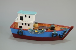 сувенир от полеризин, рибарско корабче 13,5х5х6 см. HS 068 (4 модела )