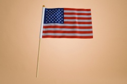 знаме САЩ, качествен полиестер 14х21 см. с дървена дръжка (50 бр. в стек)