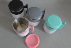 домашна потреба, чаши, цветни 4 бр. 9х10 см. пластмаса ML151