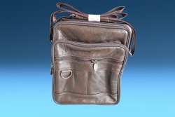 чанта, тип паласка, текстил, шарена 4 ципа 34х14х4 см. 558