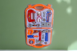детска играчка, комплект в куфарче, майстор 12 елемента и фигурка 39х13 см.
