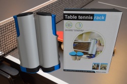 спортни стоки, мрежа за тенис на маса, разгъва се до 170 см. в кутия 2 хилки и 3 топчета TV