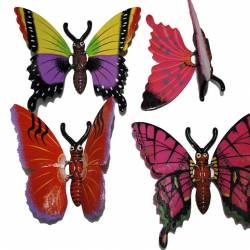 СУВЕНИР от пластмаса, магнит и пружинки, пеперуда 12х10 см. 5 цвята, микс(Промоция- при покупка над 60 бр. базова цена 1,00 лв.)