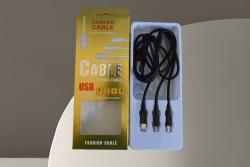 аксесоар за телефони, кабел USB Iphone Tip C Samsung 100 см. 2 А в кутия, бързозареждащ, цветен кабел, въже