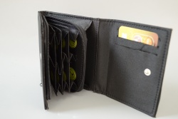 портмоне, дамско, текстил с джобове за Евро центове или правилно разпределение на стотинки 12х11х2 см. (12 бр. в кашонче)