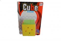 ДЕТСКА играчка от пластмаса, рубик кубче, вътрешни елементи, фигура, триъгълници, блистер 6х6см(Промоция- при покупка над 12 бр. базова цена 4,00 лв.)