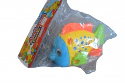 детска играчка от пластмаса, разглобяема рибка с отверка в плик 20х12 см.
