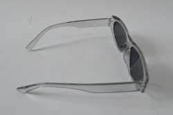 слънчеви очила, дамски, пластмасова рамка със златист орнамент 18016 (20 бр. в кутия)