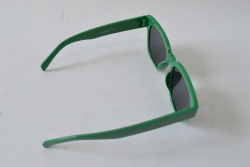 СЛЪНЧЕВИ очила, дамски, метална рамка 9813 (Промоция- при покупка над 20 бр. в кутия, базова цена 3,95 лв.)
