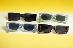 слънчеви очила, модел 2024 36665 (20 бр. в кутия, повечето черни)