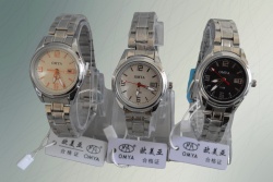 ръчен часовник, дамски, дизайн Тисот 2024 сива, метална верижка 5 разцветки с датник