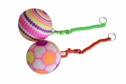 детска играчка от пластмаса, буталка- карачка, колело с 3 топчета 059E (72 бр. в секция 144 бр. в кашон)(R3)