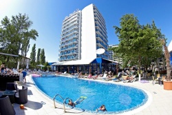 сувенир, магнитнa пластикa SUNNY BEACH Hotel Forest Park двуизмерен 8,5х5,5 см. (R4)