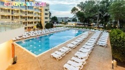 сувенир, магнитнa пластикa SUNNY BEACH Hotel Azuro двуизмерен 8,5х5,5 см. (R4)