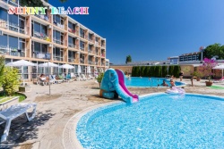 сувенир, магнитнa пластикa SUNNY BEACH Hotel Hrizantema двуизмерен 8,5х5,5 см. (R4)